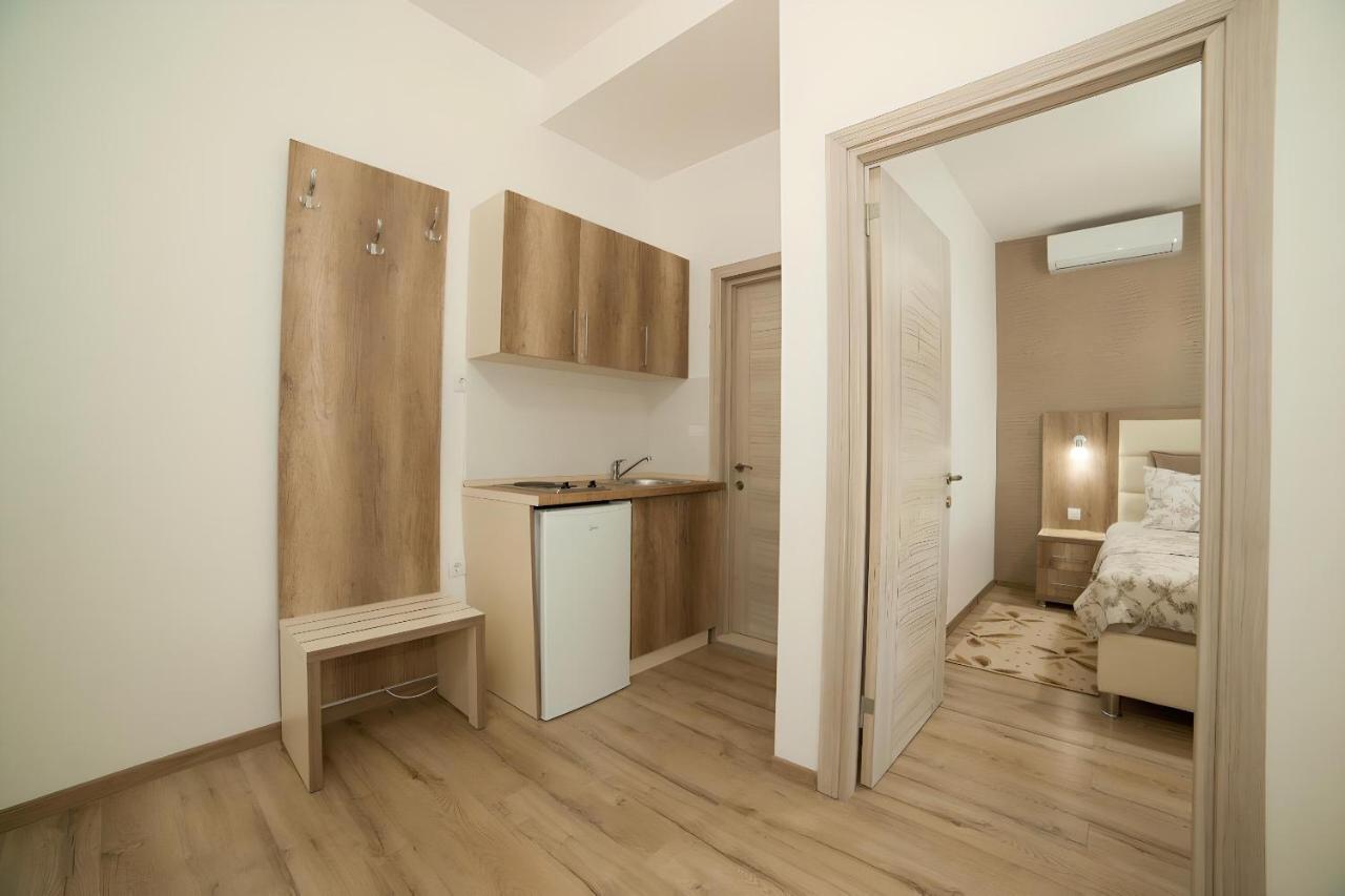 Demiri Apartments Улцинь Экстерьер фото