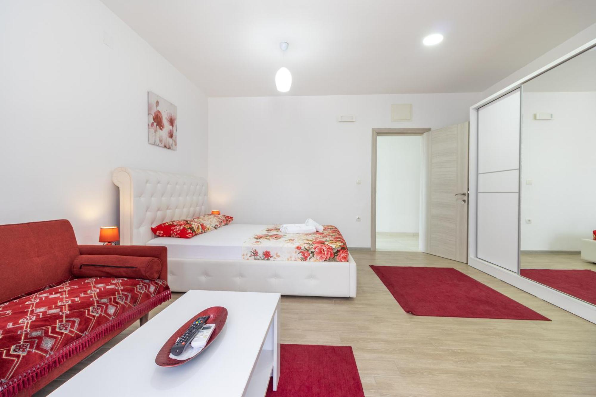 Demiri Apartments Улцинь Экстерьер фото