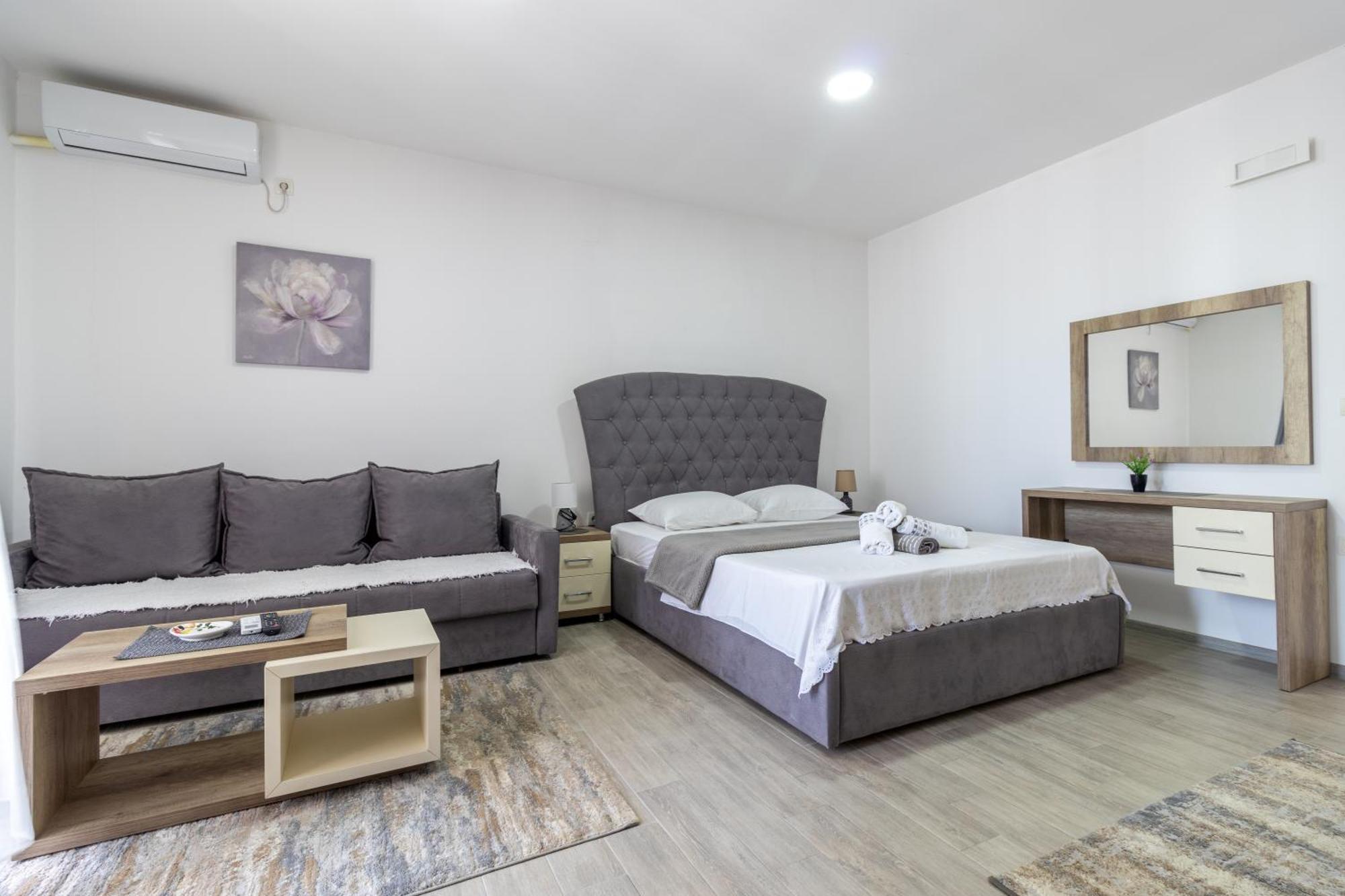 Demiri Apartments Улцинь Экстерьер фото