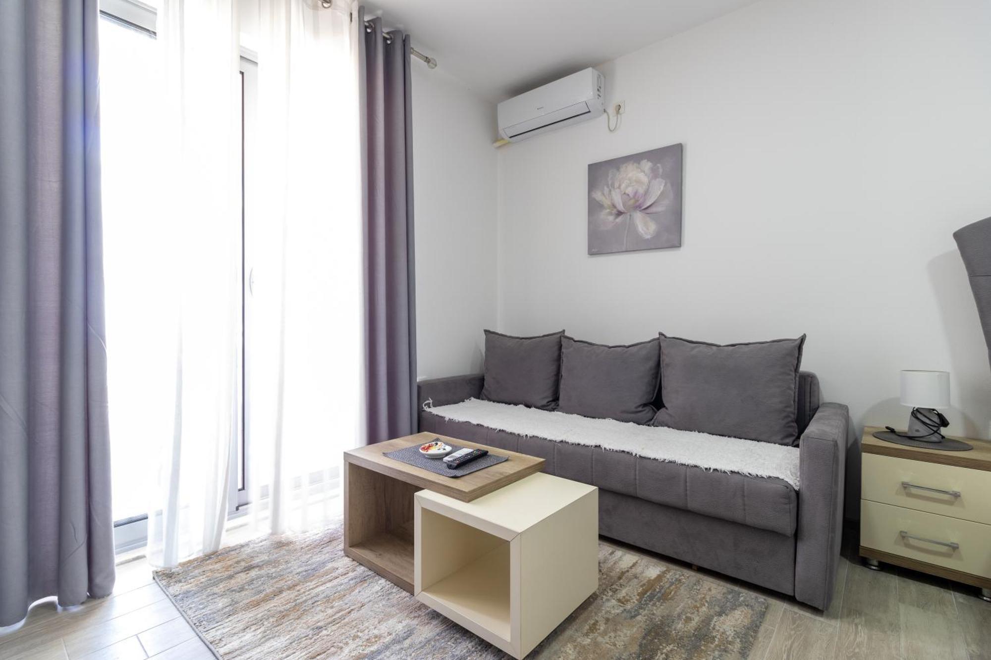 Demiri Apartments Улцинь Экстерьер фото