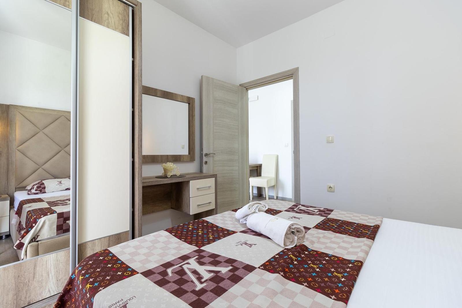 Demiri Apartments Улцинь Экстерьер фото